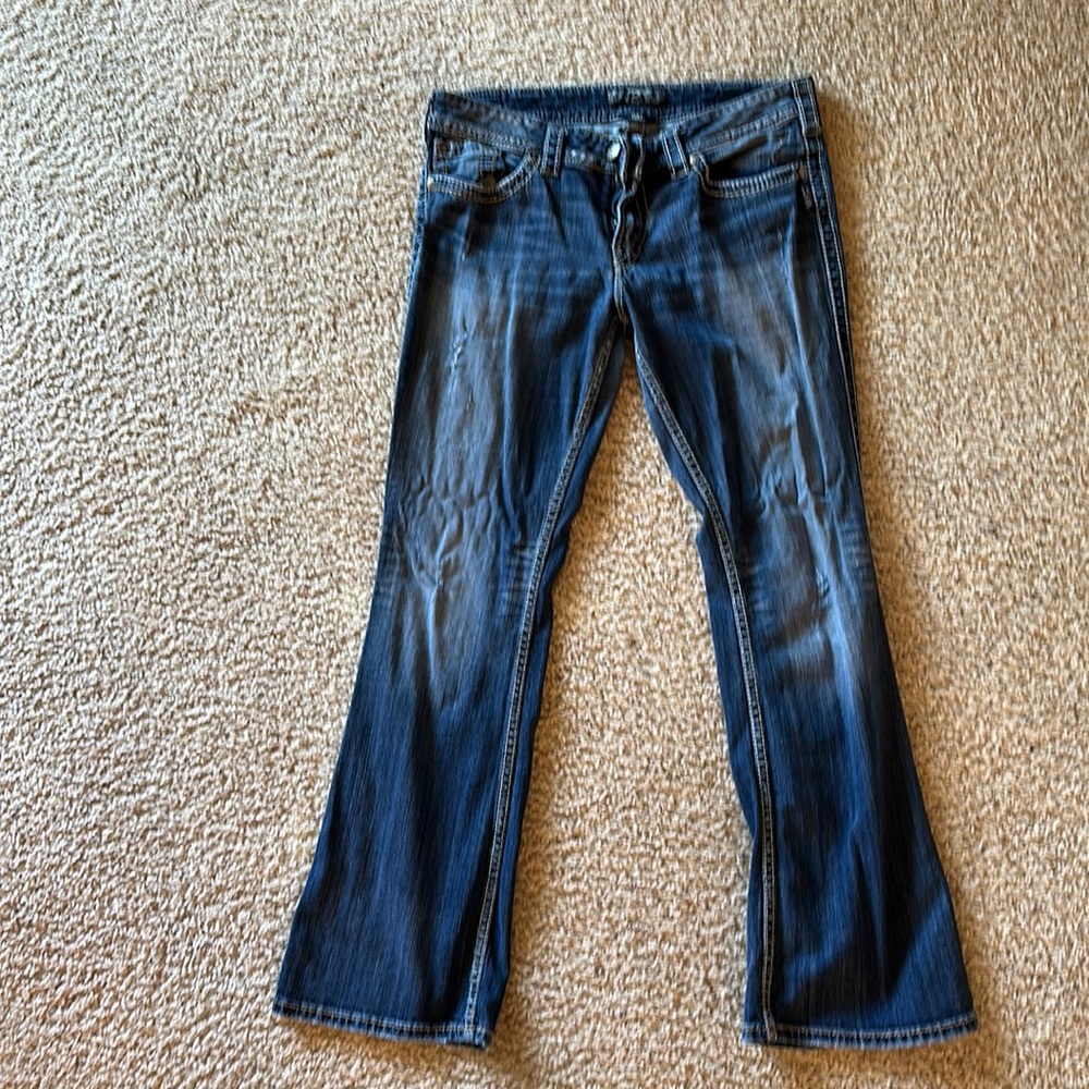 Womens silvers, size 33 length is 32.